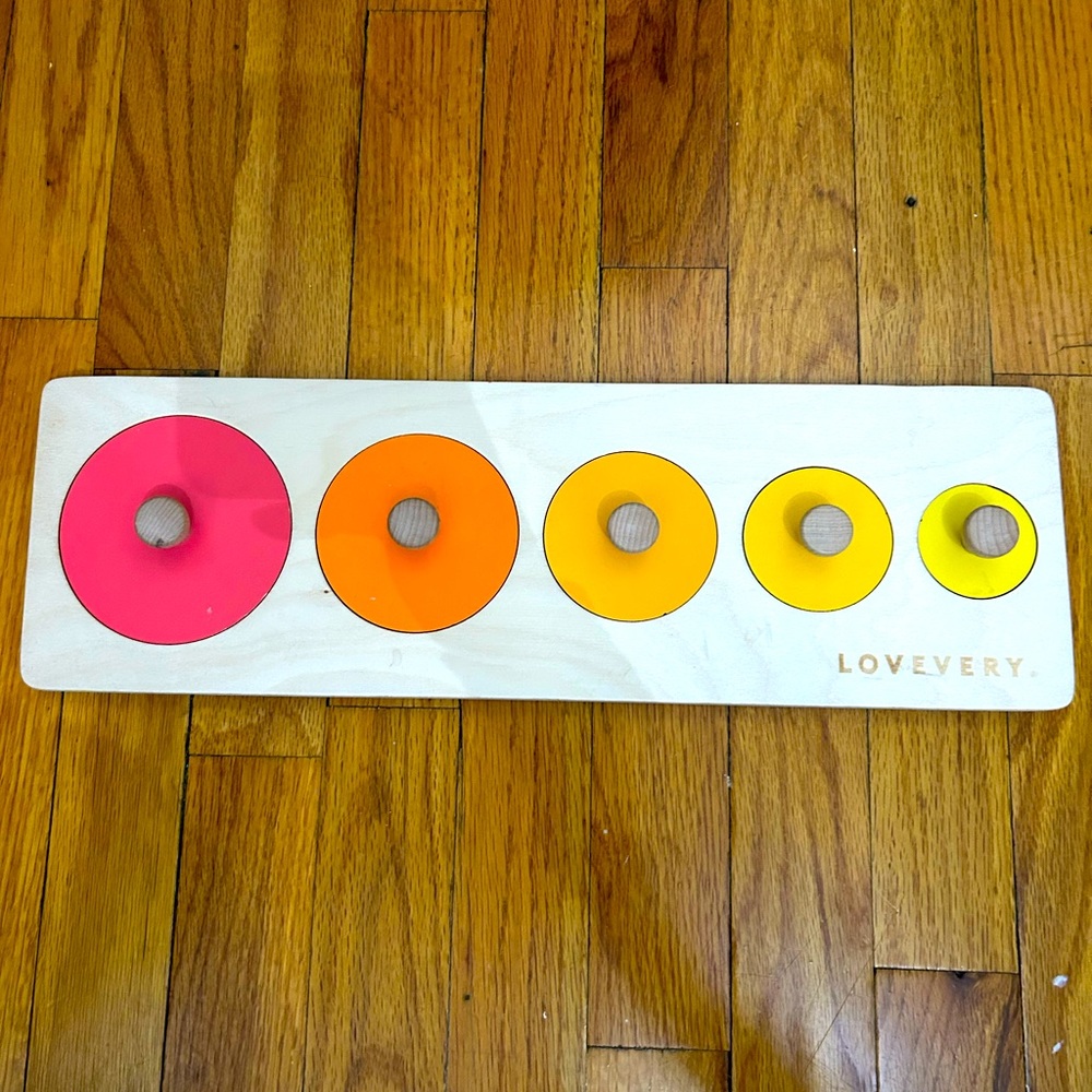 Lovevery Circle of Friends Puzzle